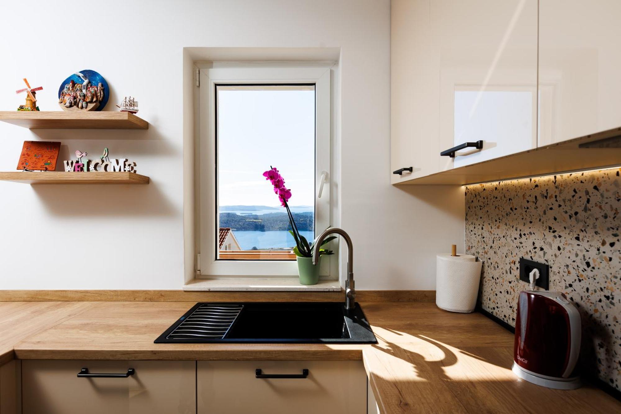 Summer Breeze Apartment - Quiet Place With A Spectacular View And A Garden Sibenik Exterior photo